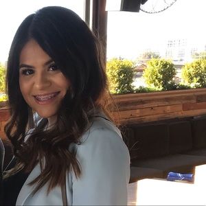 Meet your Posher, Stephanie